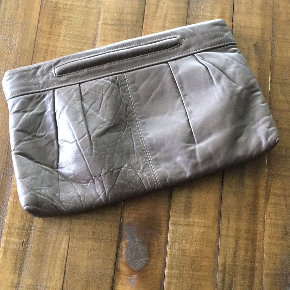 CALIFORNiAN Tan leather clutch